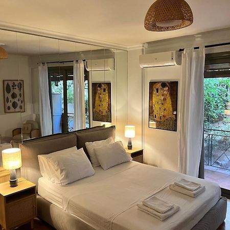 Quiet Apartment With Garden View In Kolonaki Афіни Екстер'єр фото