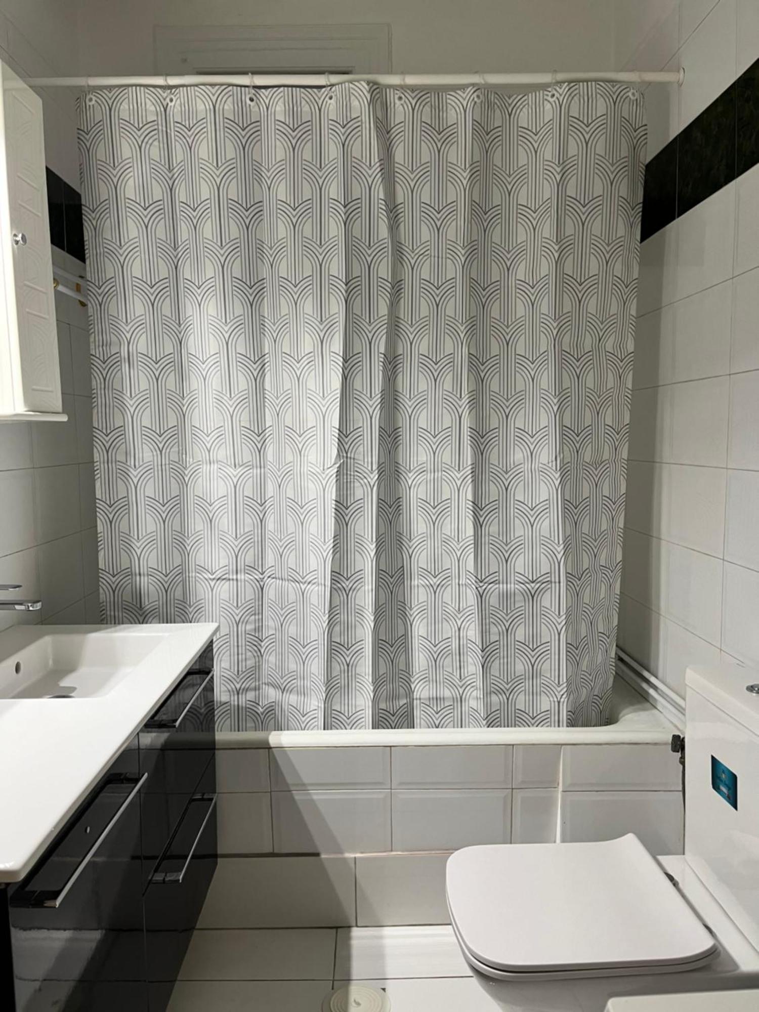 Quiet Apartment With Garden View In Kolonaki Афіни Екстер'єр фото