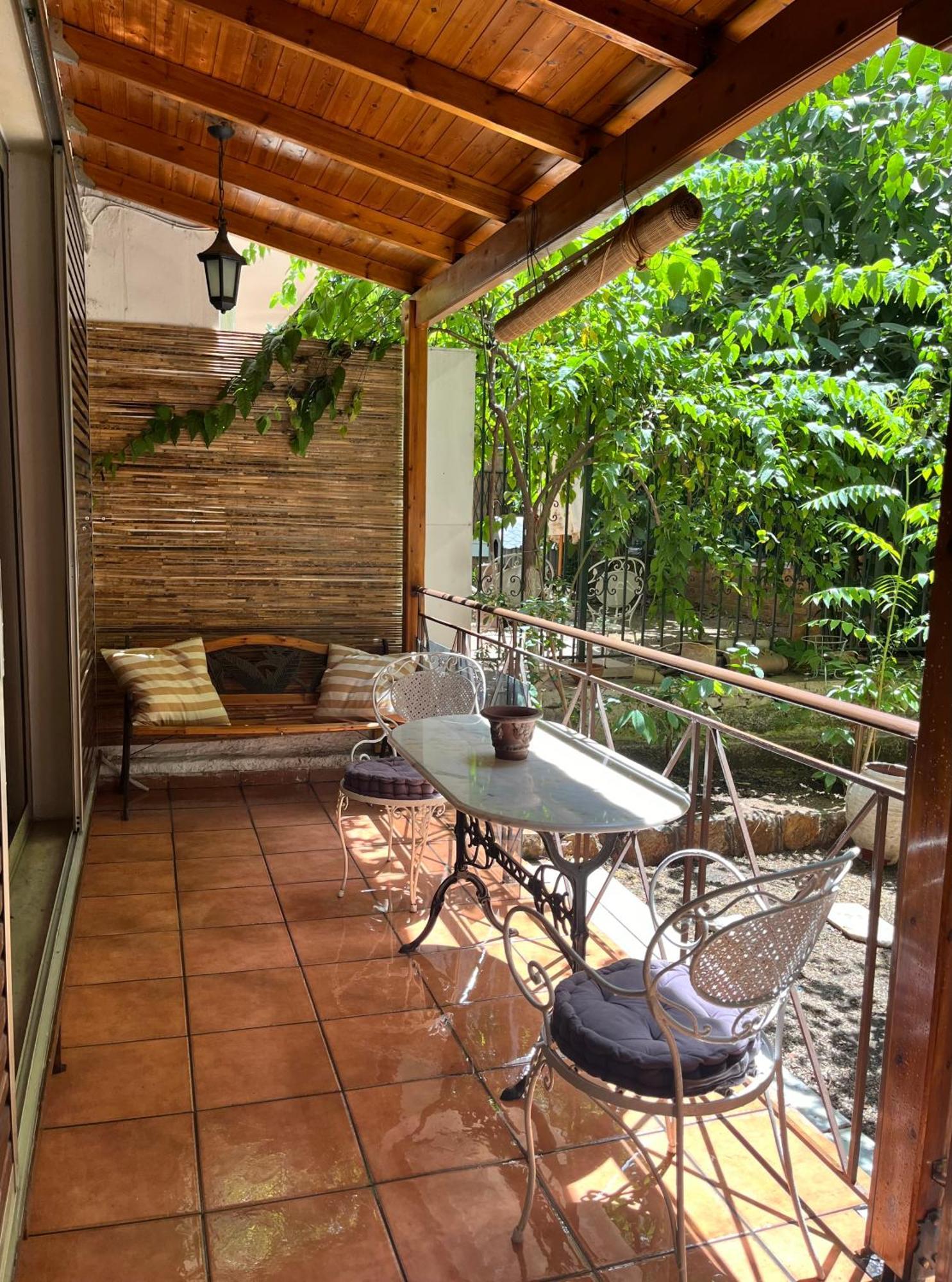 Quiet Apartment With Garden View In Kolonaki Афіни Екстер'єр фото